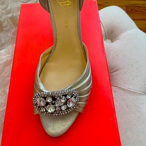 Ivanka Trump Gold Suede Heels 10M.  Worn once paid $120